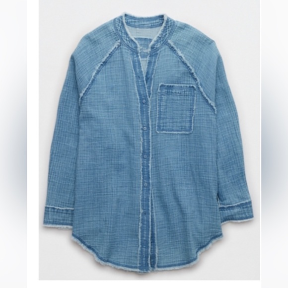 aerie Tops - Aerie Light Blue Chambray Button Up Top Sz M